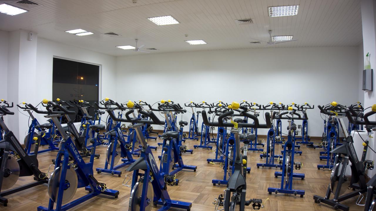 M Suites Hotel Accra Esterno foto