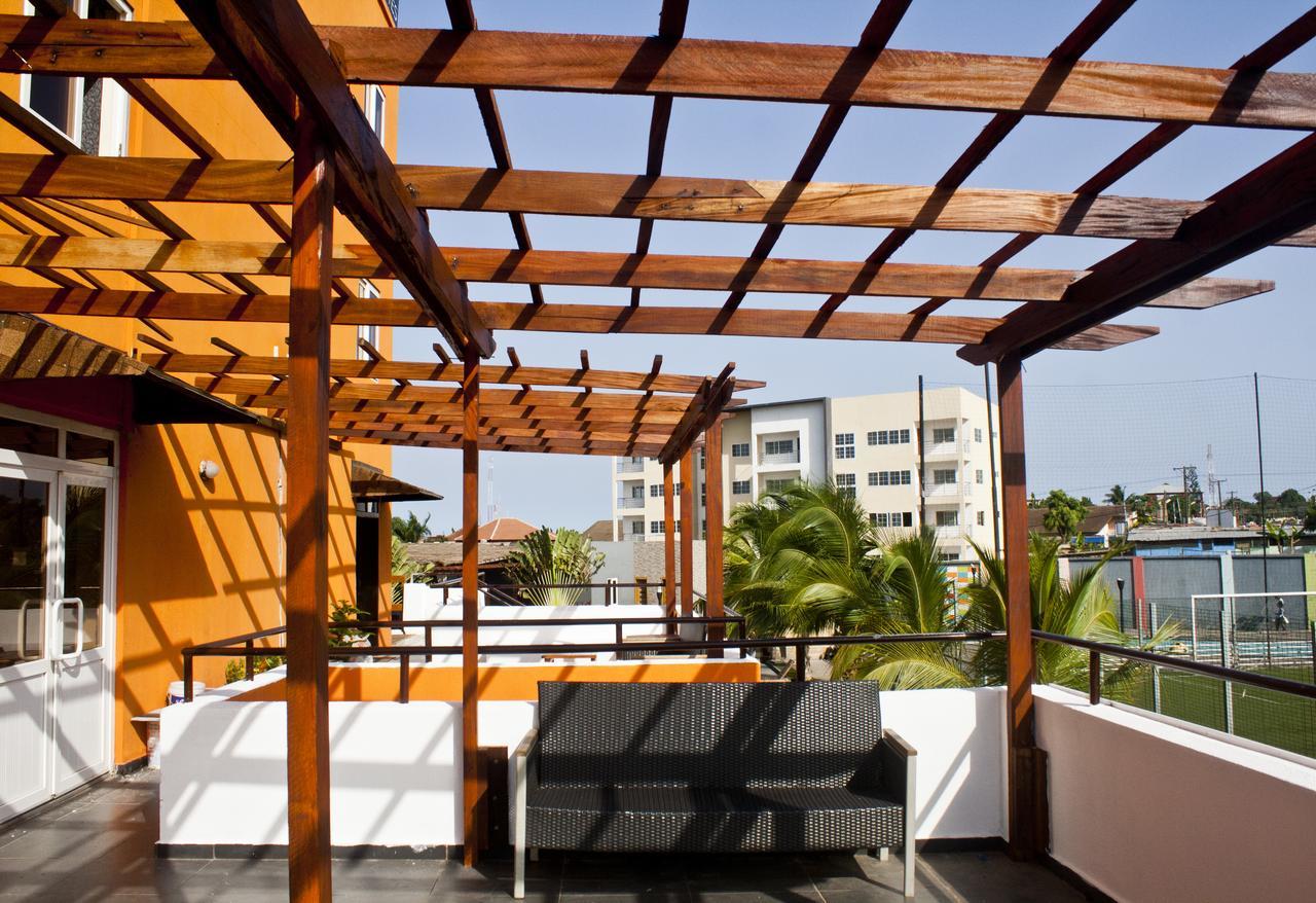 M Suites Hotel Accra Esterno foto