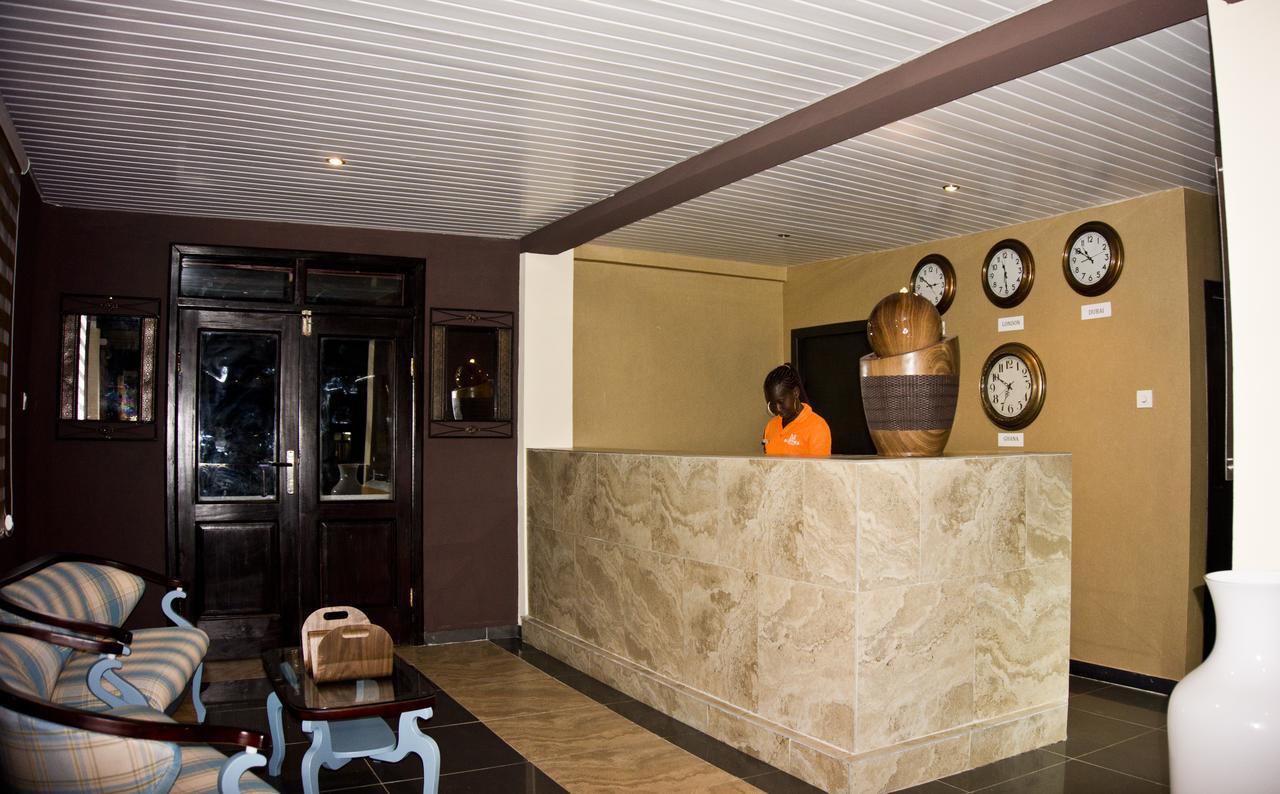 M Suites Hotel Accra Esterno foto