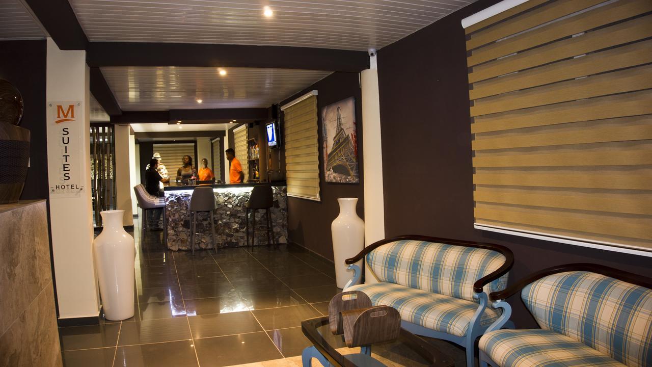 M Suites Hotel Accra Esterno foto
