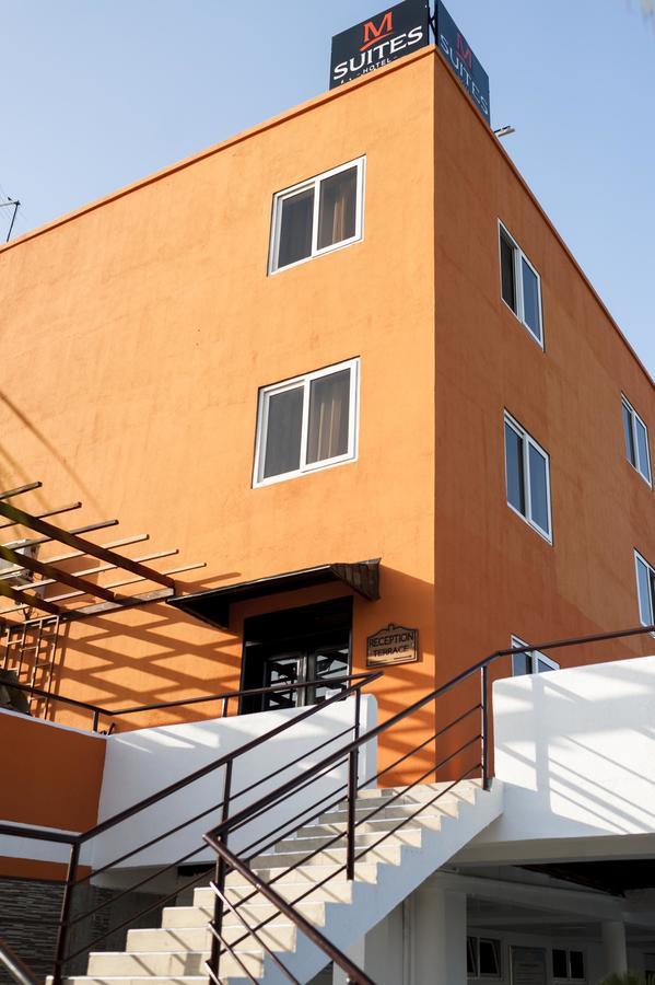 M Suites Hotel Accra Esterno foto