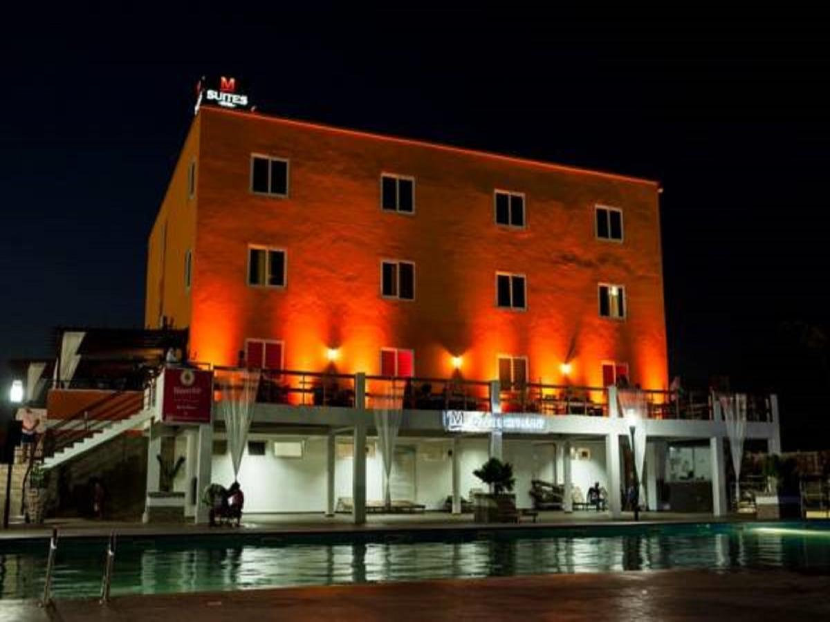 M Suites Hotel Accra Esterno foto